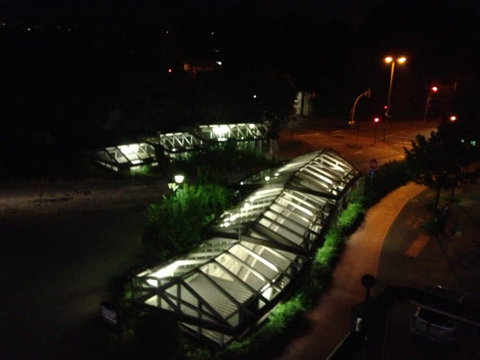 Ein und Ausfahrten bei Nacht Mercure Hotel Bad Oeynhausen City