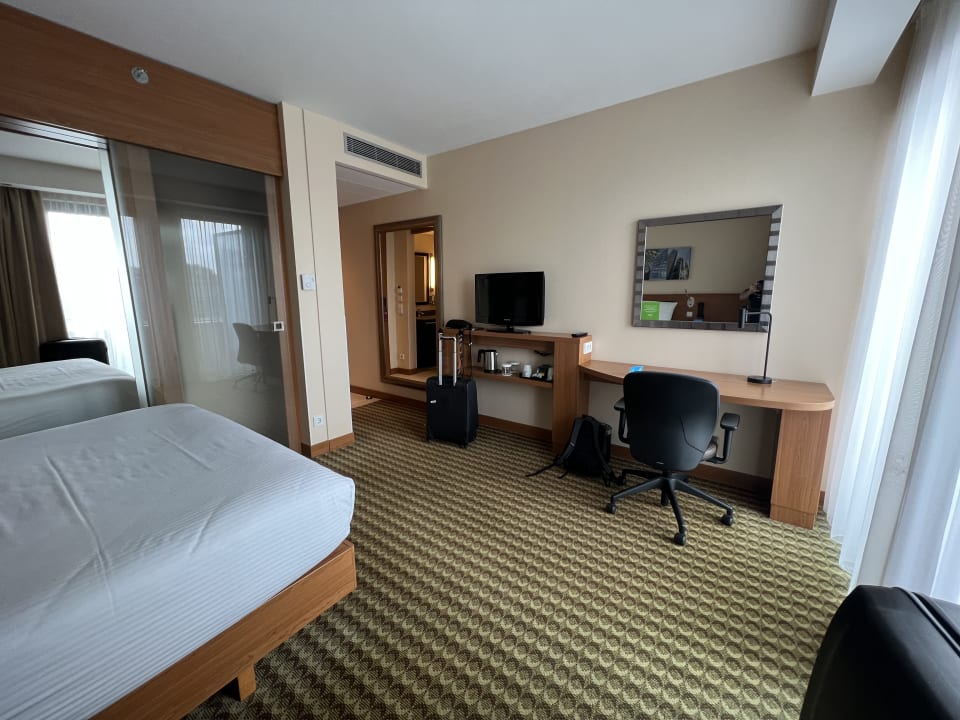 Zimmer Hampton by Hilton Berlin City West