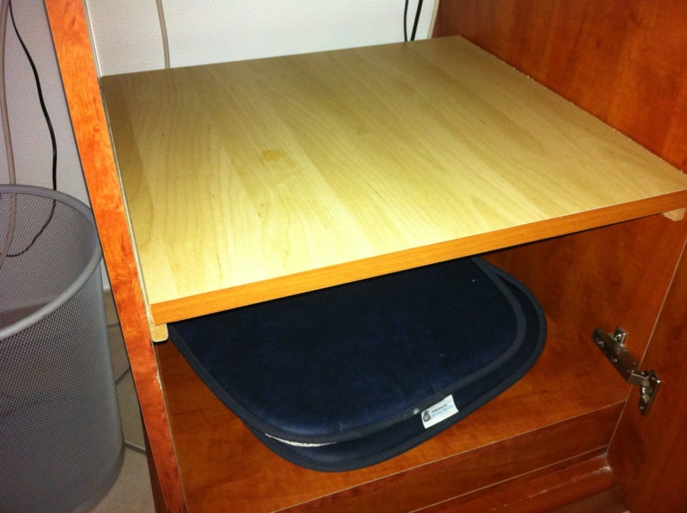 Minibar von innen Seehotel Lönö