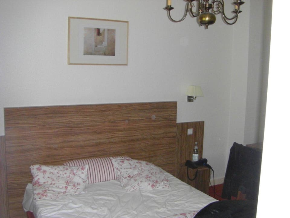 Bild vom Bett Hotel du Parc