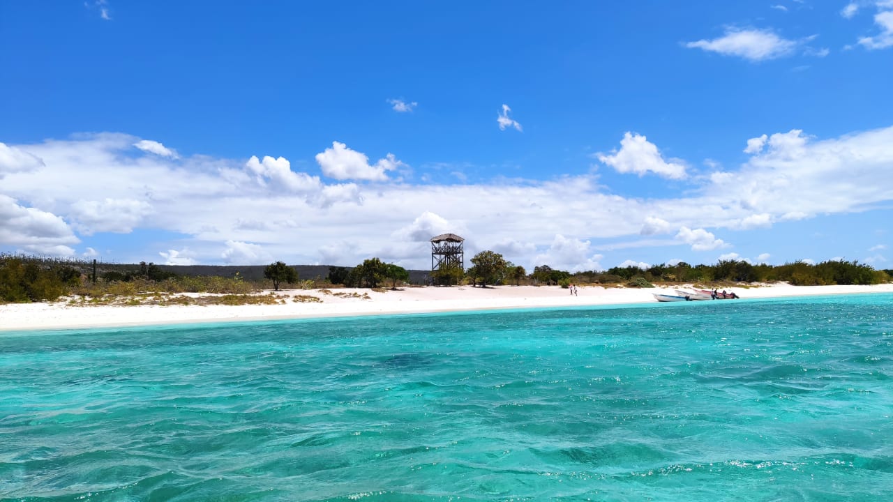 Strand Glamping EcoLodge Cueva De Las Aguilas