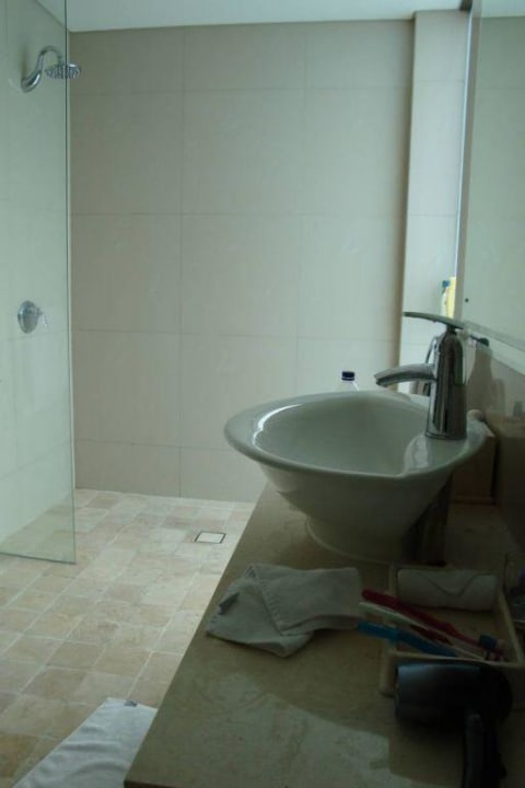 Ein anderes Badezimmer  FuramaXclusive Ocean Beach Seminyak