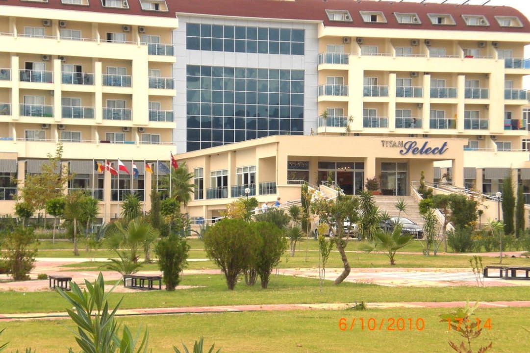 Von außen Solivia Hotel