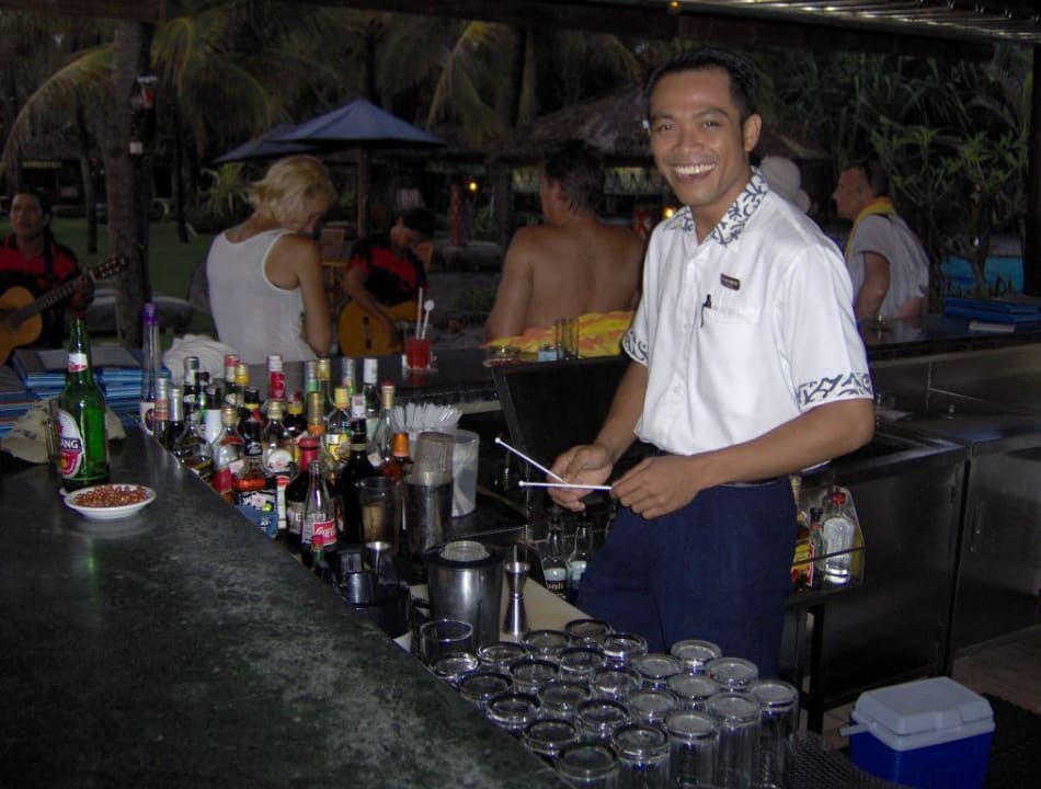 Die Bar, beliebter Treffpunkt Bali Mandira Beach Resort & Spa