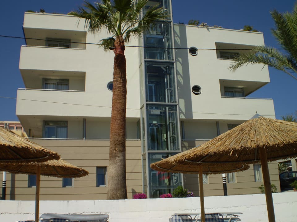 Hotel vom Strand gesehen Hotel Corissia Princess