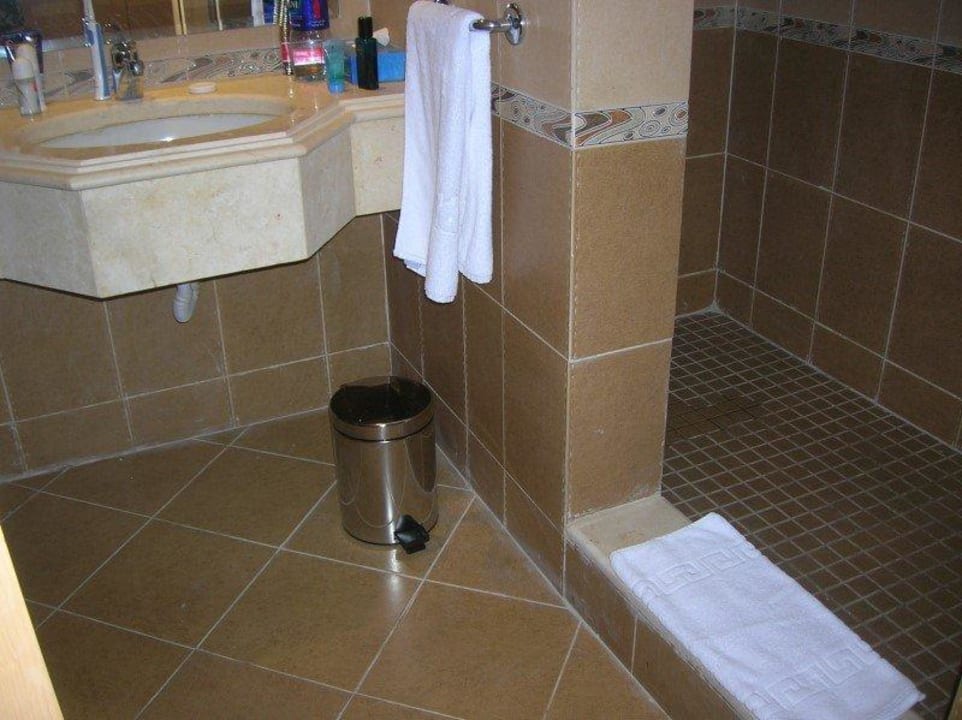 Bad im 5000er Block Cleopatra Luxury Resort Makadi Bay