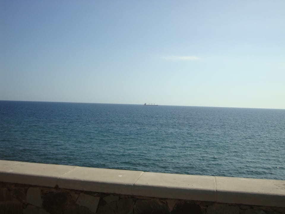 Vor dem Hotel kann man öfter auch mal Schiffe beobachten Hotel Riu Gran Canaria