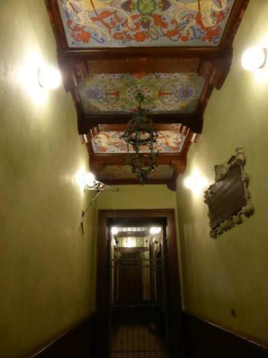 Deckengemälde im Flur The Art House