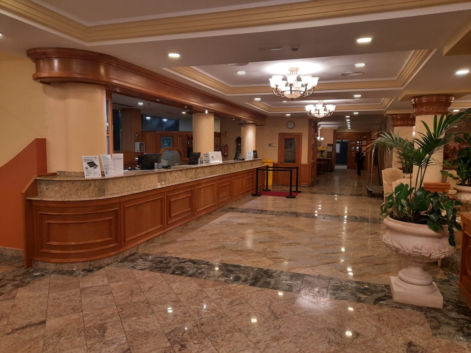 Lobby Hotel Riu Palace Tres Islas