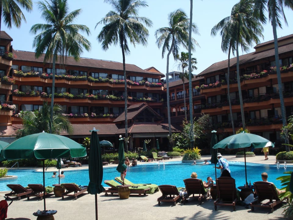 Oberer pool Courtyard by Marriott Phuket, Patong Beach Resort