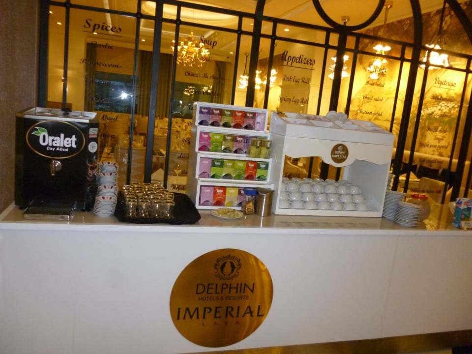 Das Buffet am Abend. Hotel Delphin Imperial