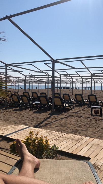 Strand Royal Wings Hotel