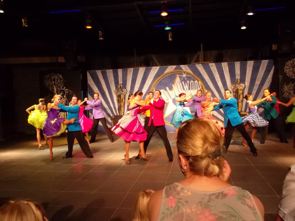 Tanzshow am Abend Side Mare Resort & Spa