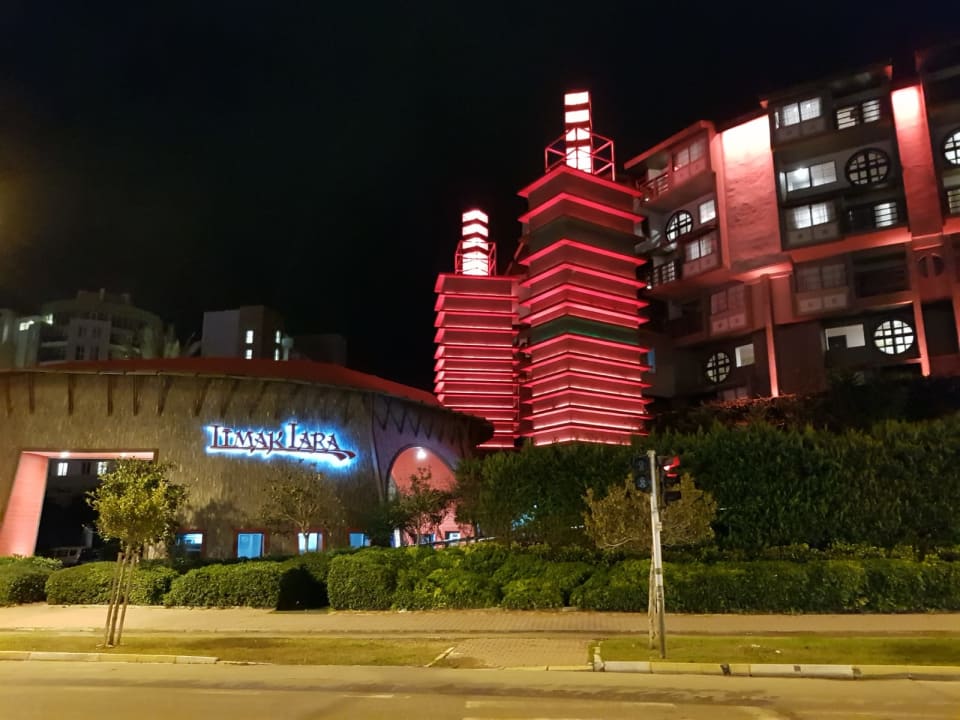 Außenansicht Limak Lara Deluxe Hotel & Resort