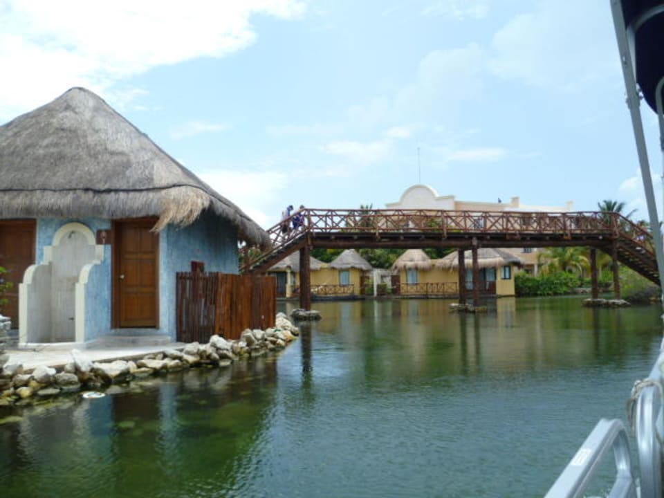 Brücke zum Adult-Pool Grand Palladium Select White Sand Resort & Spa