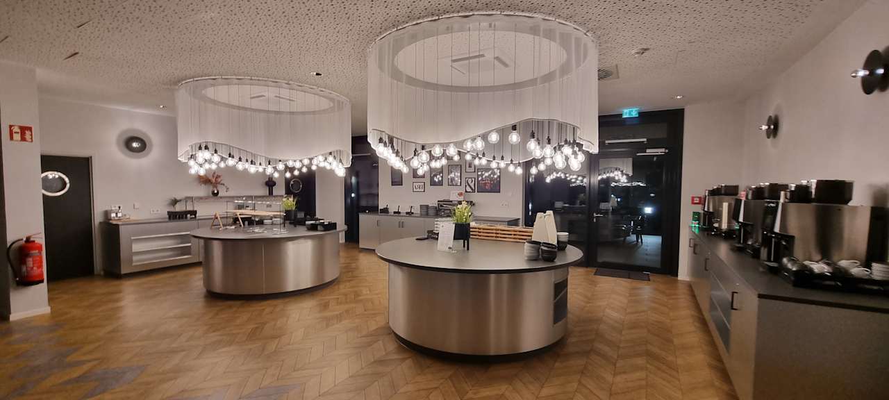Gastro Holiday Inn - the niu, Star Sindelfingen