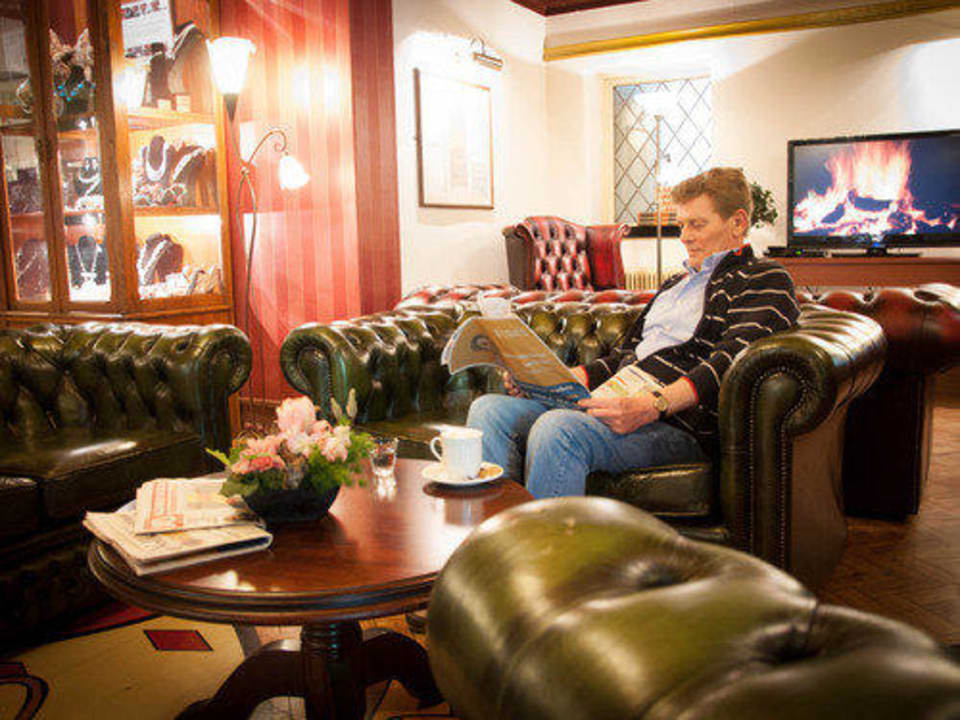 Lobby Golden Tulip Mastbosch Hotel