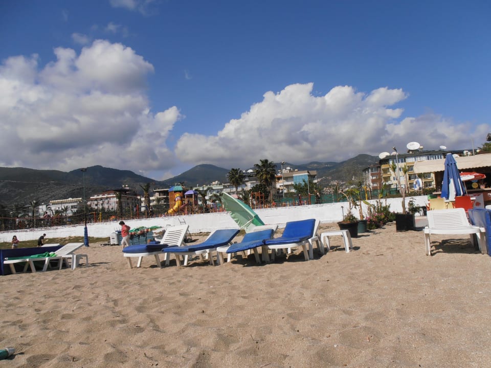 Beach 500 m from hotel Hotel Aslan City Kleopatra