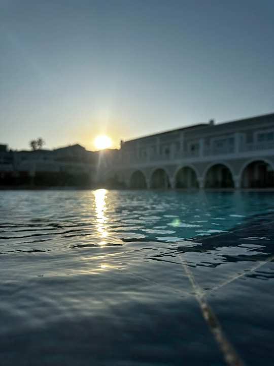 Pool Porto Bello Royal