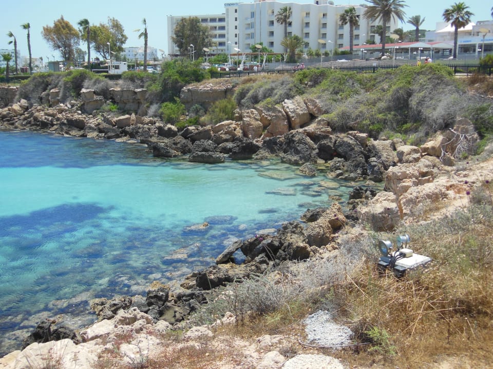 Strand Hotel Sunrise Beach