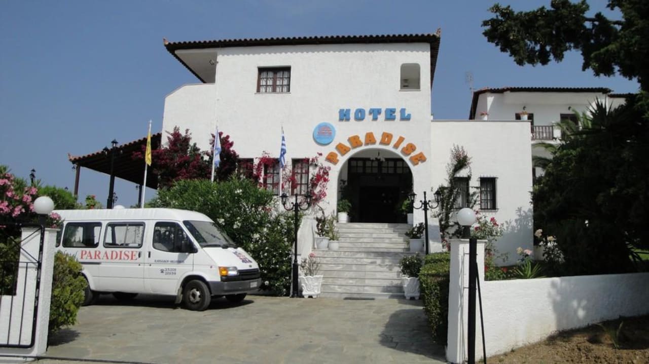 Haupteingang Hotel Paradise