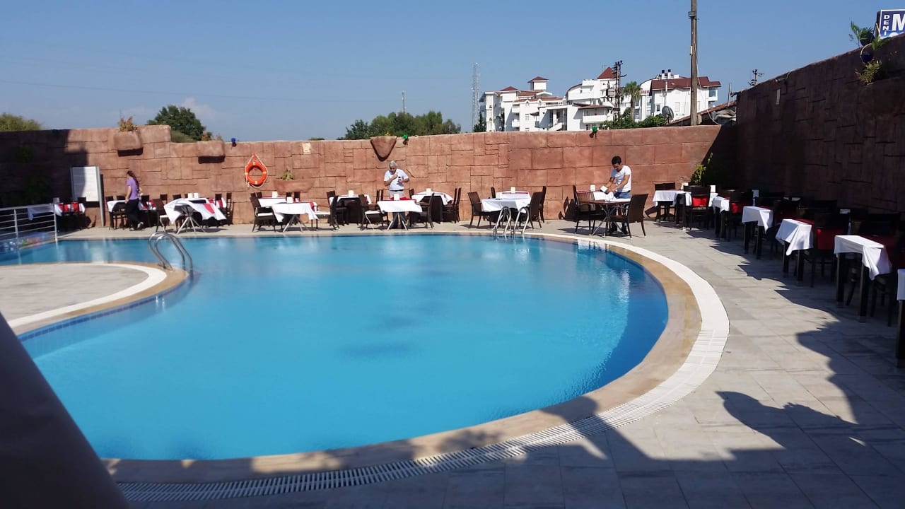 Turkish Night by the pool La Vita's Hotel