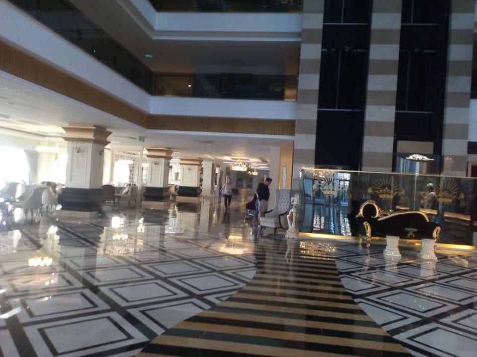 Lobby Mary Hotel Side