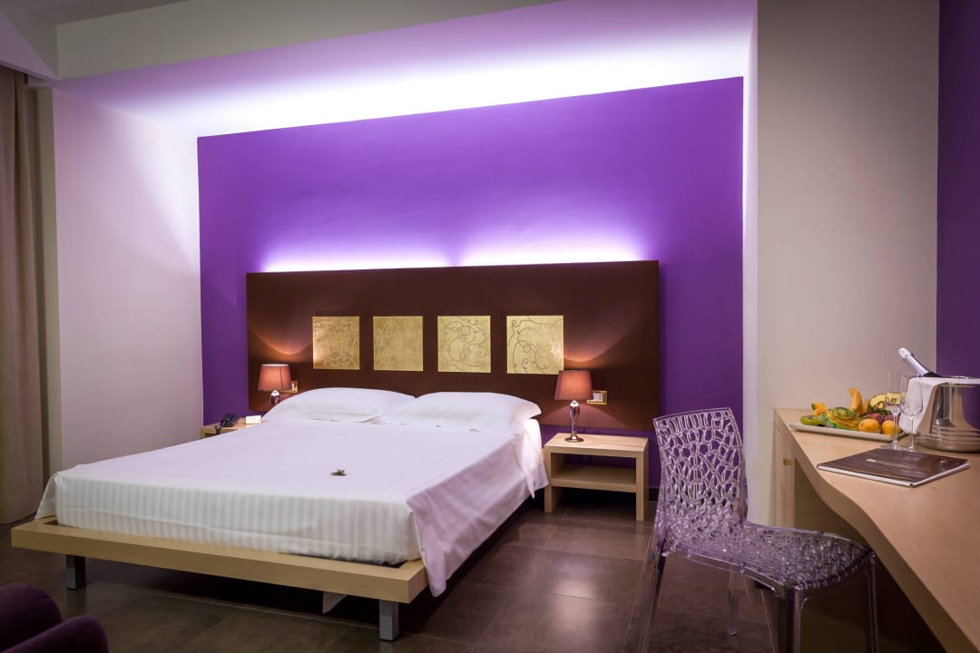 Deluxe Hotel Modica Palace