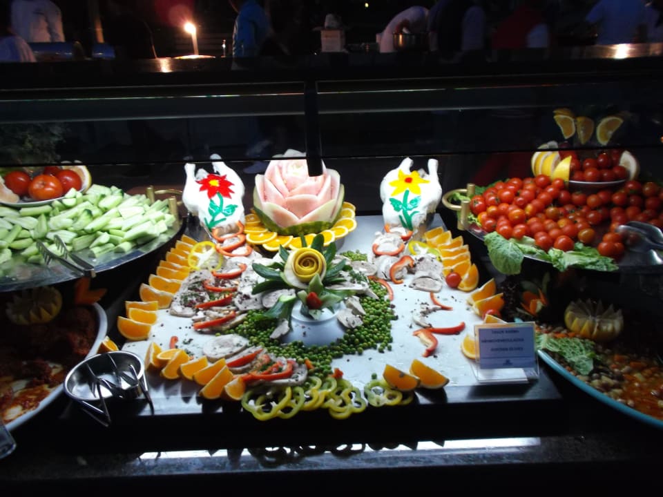 Super schönes buffet Labranda Alantur Resort