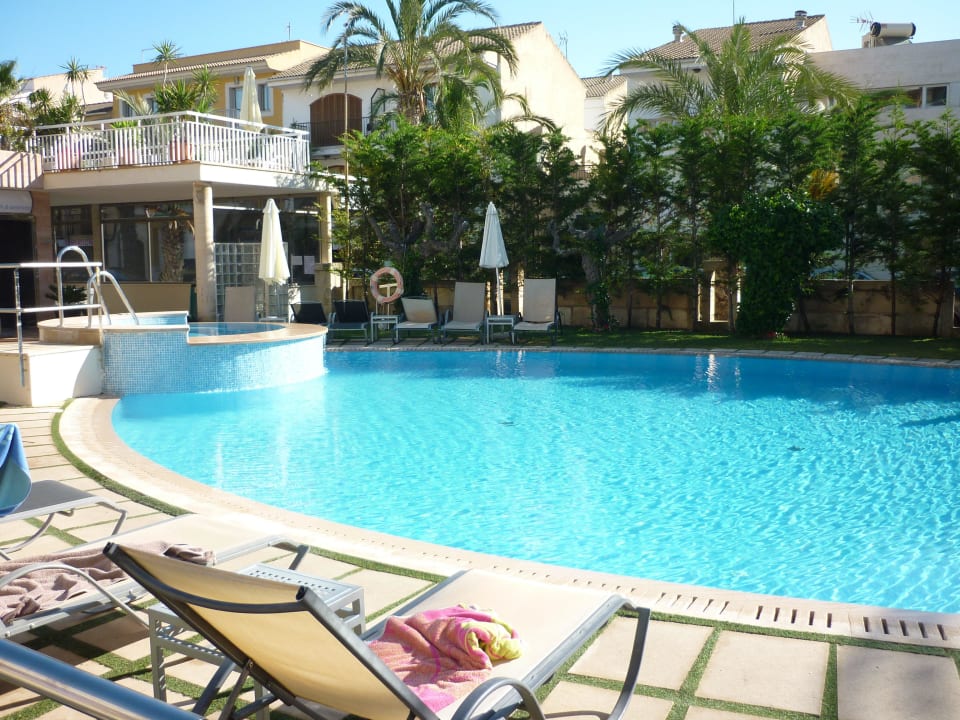 Der schöne Pool Caprice Janeiro Hotel & Spa