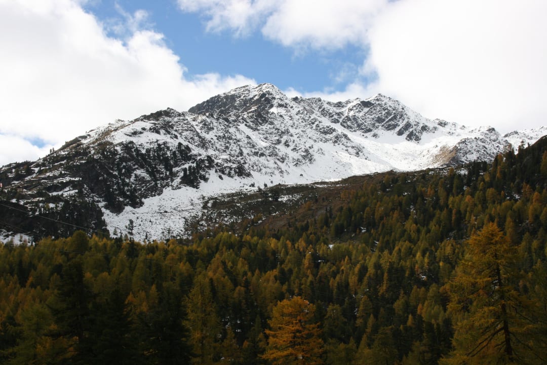 Blick vom Balkon Vitalpina Hotel Schulerhof