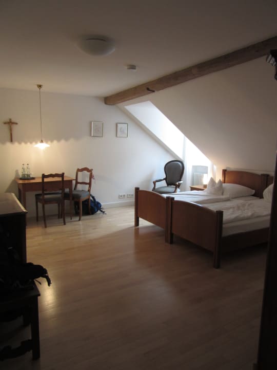 Zimmer Gästehaus Abtei St. Walburg