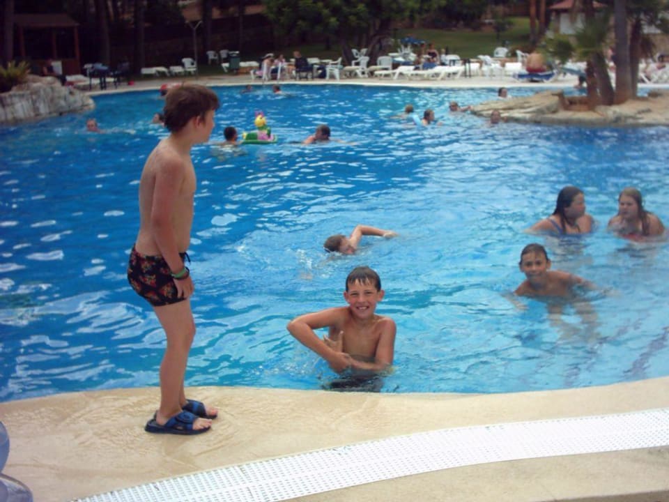 Kinder im Pool BQ Belvedere Hotel