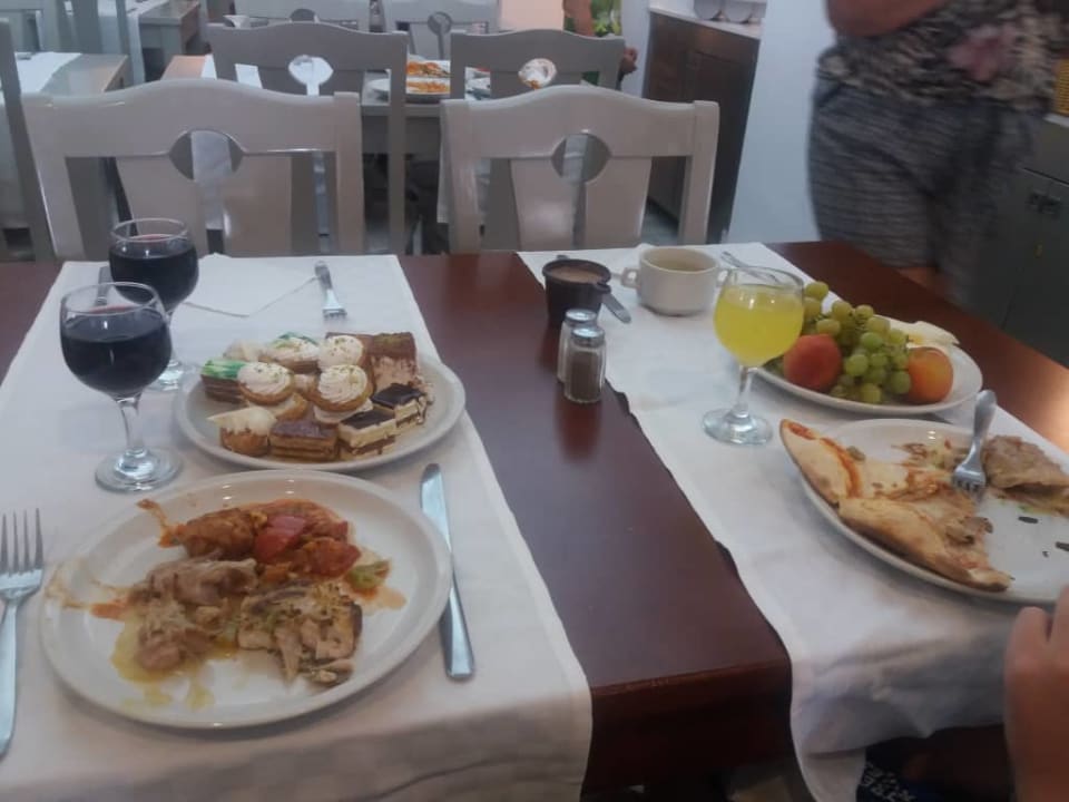 Lunch Omar Khayam Resort & Aquapark