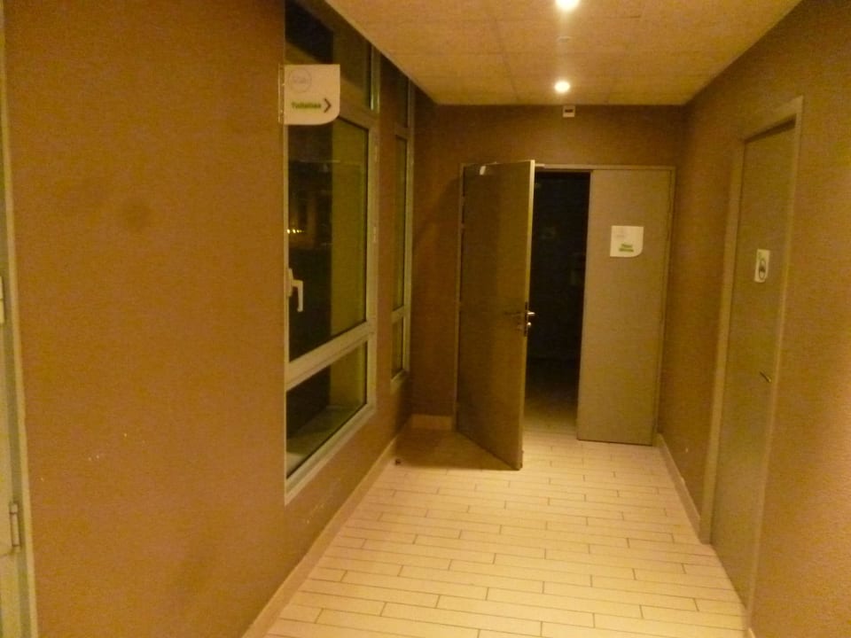 Korytarz Hotel Campanile Lyon Part Dieu