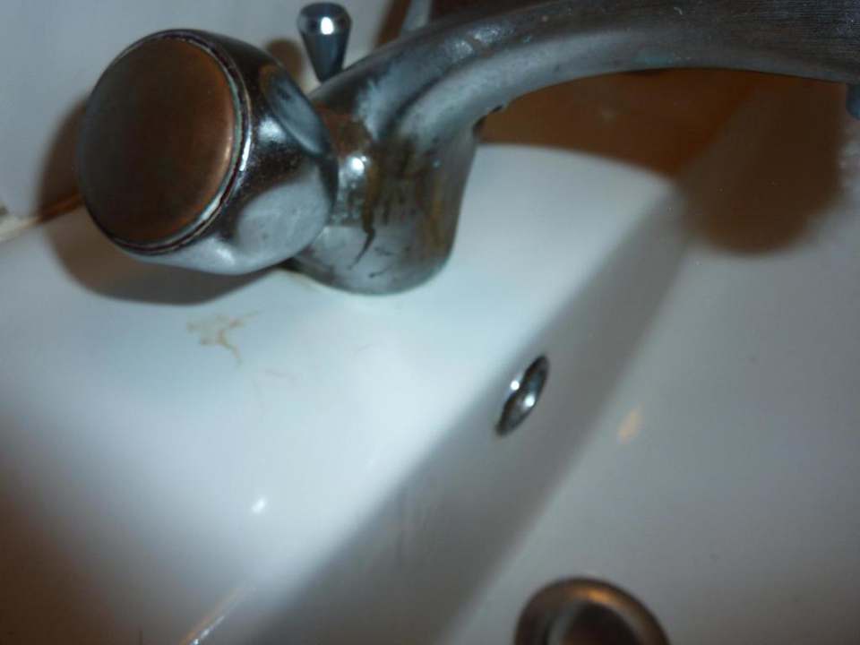 Wasserhahn im Bad Comfort Inn Westminster