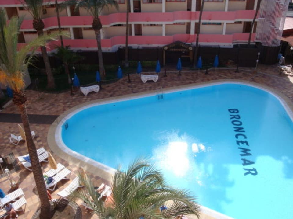 Blick auf den Pool alltoura Club Hotel Akeah Broncemar