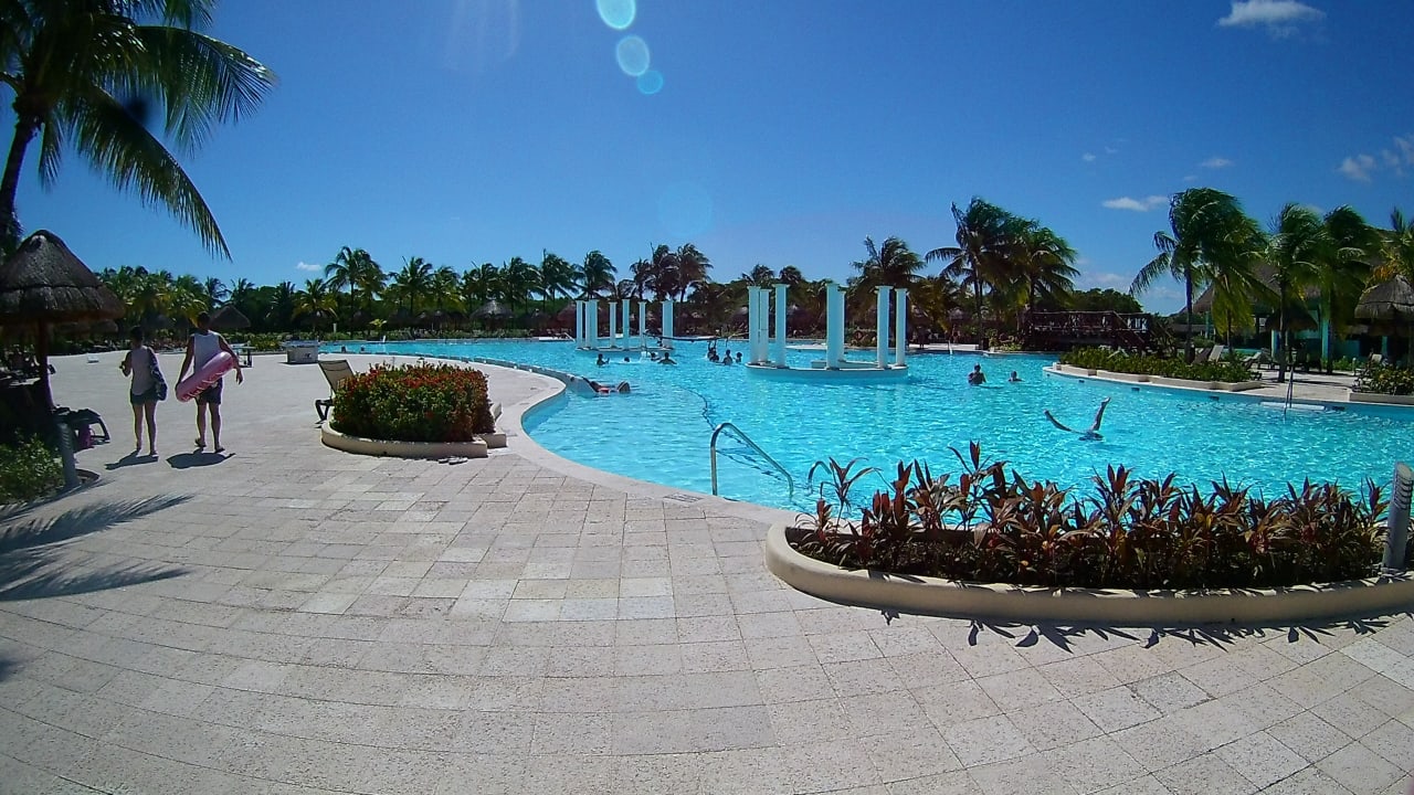 Pool Grand Palladium Kantenah Resort & Spa