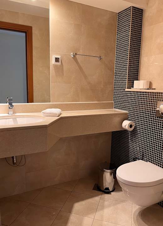 Zimmer Blue Waves Resort