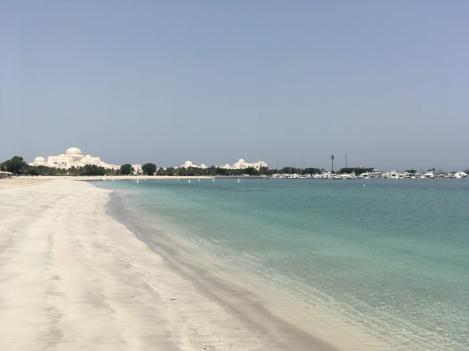 Strand Emirates Palace Mandarin Oriental