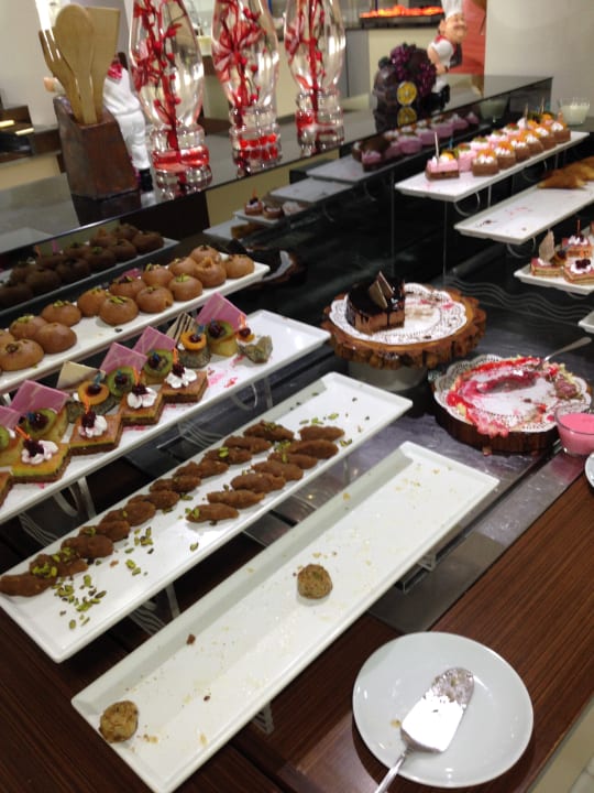Dessert Club Sidelya Hotel