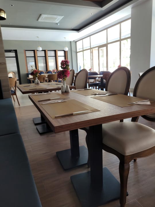 Gastro Side Village Hotel