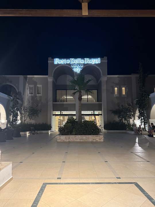 Außenansicht Porto Bello Royal