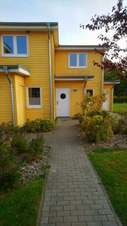 Außenansicht Ferienhauspark Asgard in Damp