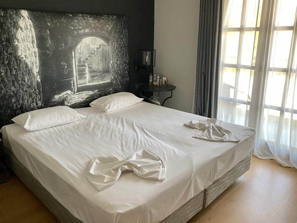 Zimmer Akrathos Beach Hotel