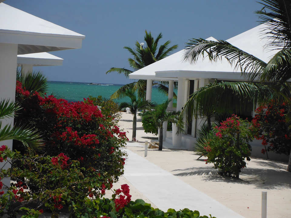 Blick vom Bungalow zum Strand Guanahani Beach Club