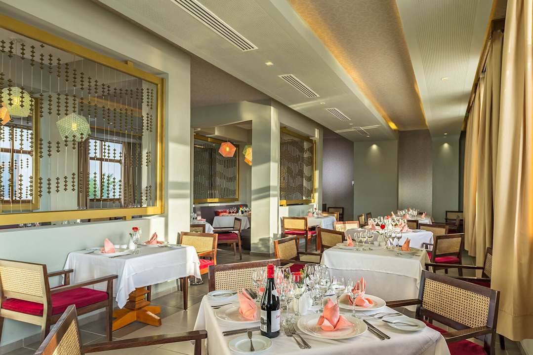 Gastro Hotel Roc Casa Del Mar