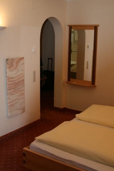 Einfaches Doppelzimmer im Hotel Hotel Hasenauer