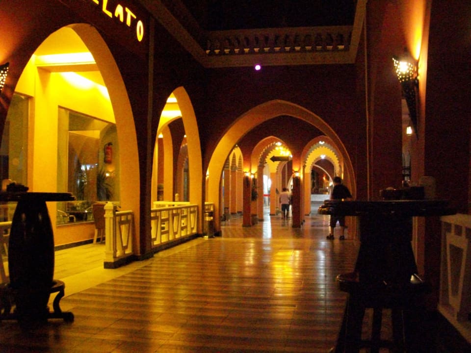 Alf Leila Wa Leila - Hotel Fantasia 1001 nocy Pickalbatros Alf Leila Wa Leila Resort - Neverland Hurghada