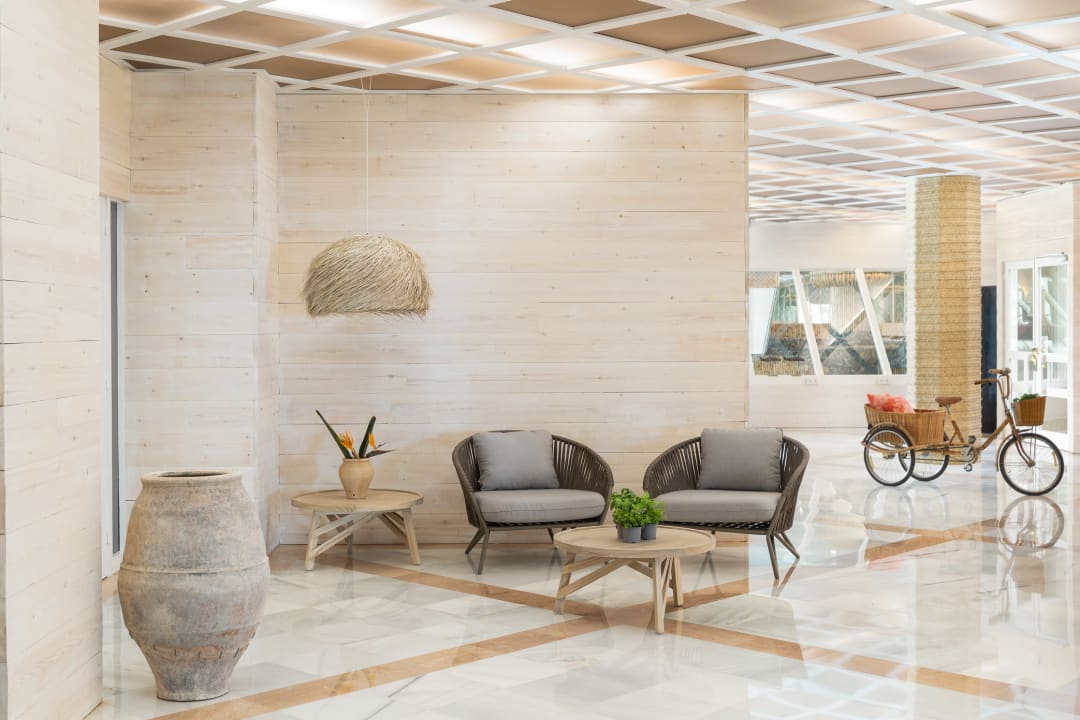 Lobby Hotel Indalo Park